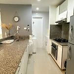 Bellísimo y moderno apartamento en Morros Ultra
