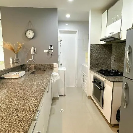 Bellísimo Y Moderno En Morros Ultra Apartamento